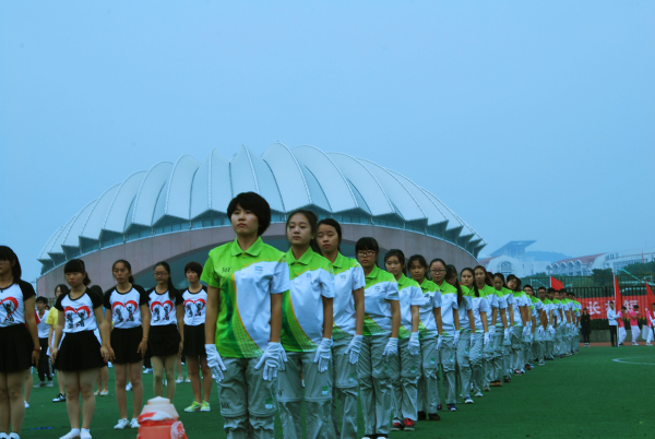 2014年校运会隆重举行 新闻学院师生踊跃参与